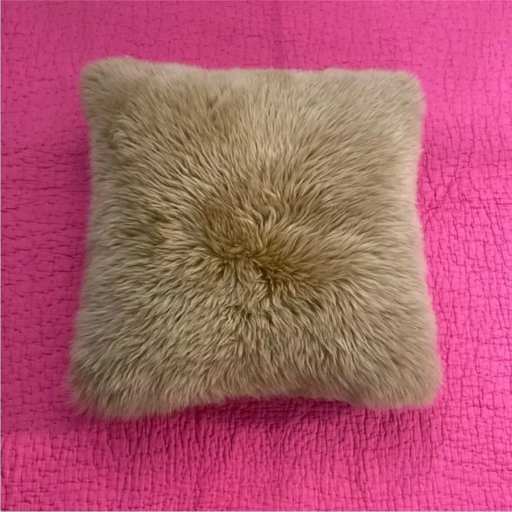 Williams Sonoma lamb Fur Pillow - Beige